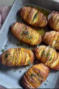 Elevate your Thanksgiving feast with these delicious side dishes that are sure to impress your guests! Discover unique recipes and classic flavors perfect for your holiday table, thanksgiving recipes, thanksgiving recipe, thanksgiving, thanksgiving side dishes, thanksgiving meal, thanksgiving meals