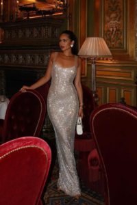 Discover stunning silver party outfit ideas for the holiday season! From shimmering dresses to metallic skirts and boots, find the perfect festive look to sparkle at every event, sequin dress, silver dress, silver, silver, silver outfit, silver dress, silver party outfit casual, silver party outfit idea, silver party outfit winter, silver outfits for plus size, silver party outfit night, silver party outfit jeans, Silver date night outfit, silver dinner outfit, what to wear with silver outfits.